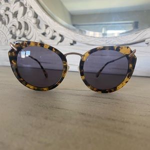 Raen NWOT Tortoise Sunglasses
